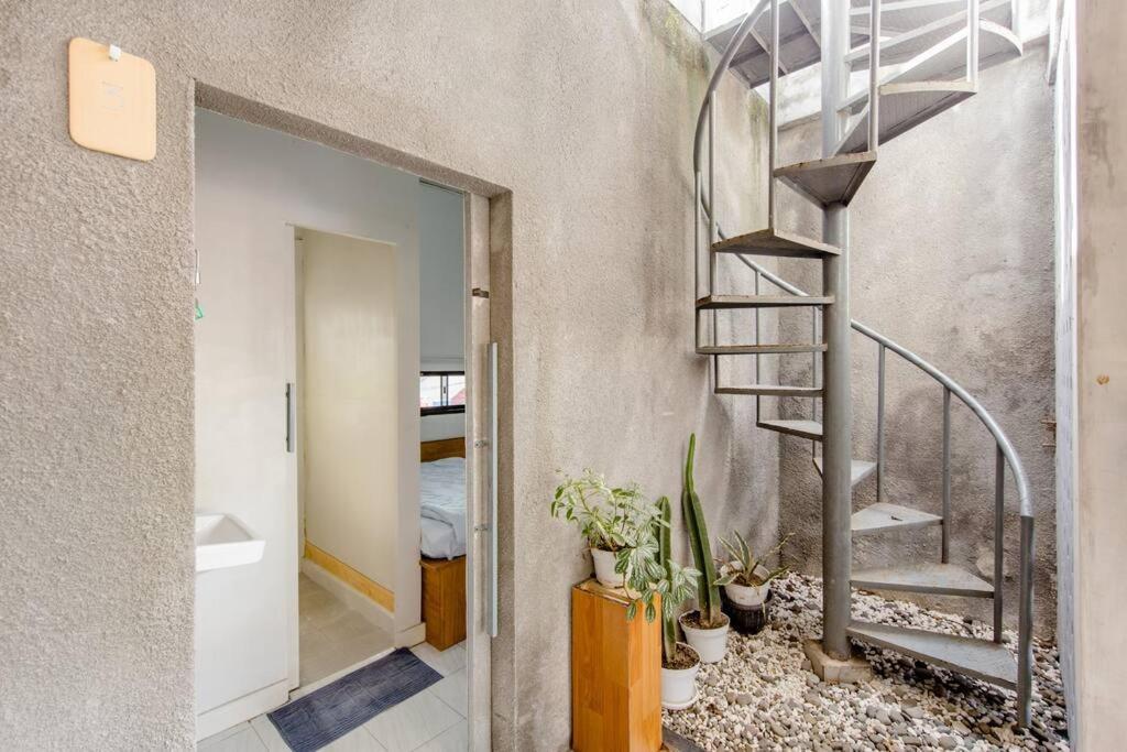 Teras Sabin Hotel Ngabean Eksteriør billede